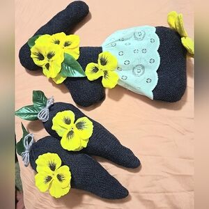 Purple & Yellow Miss Easter Bunny With Carrots  Bunny 13" Long Carrots 1…